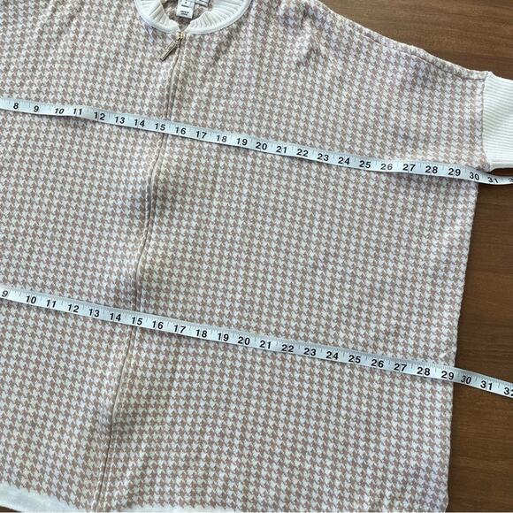 St. John Sport | Women’s Houndstooth Oversized Zip-Up Cardigan Jacket Dolman Tan - Picture 5 of 8